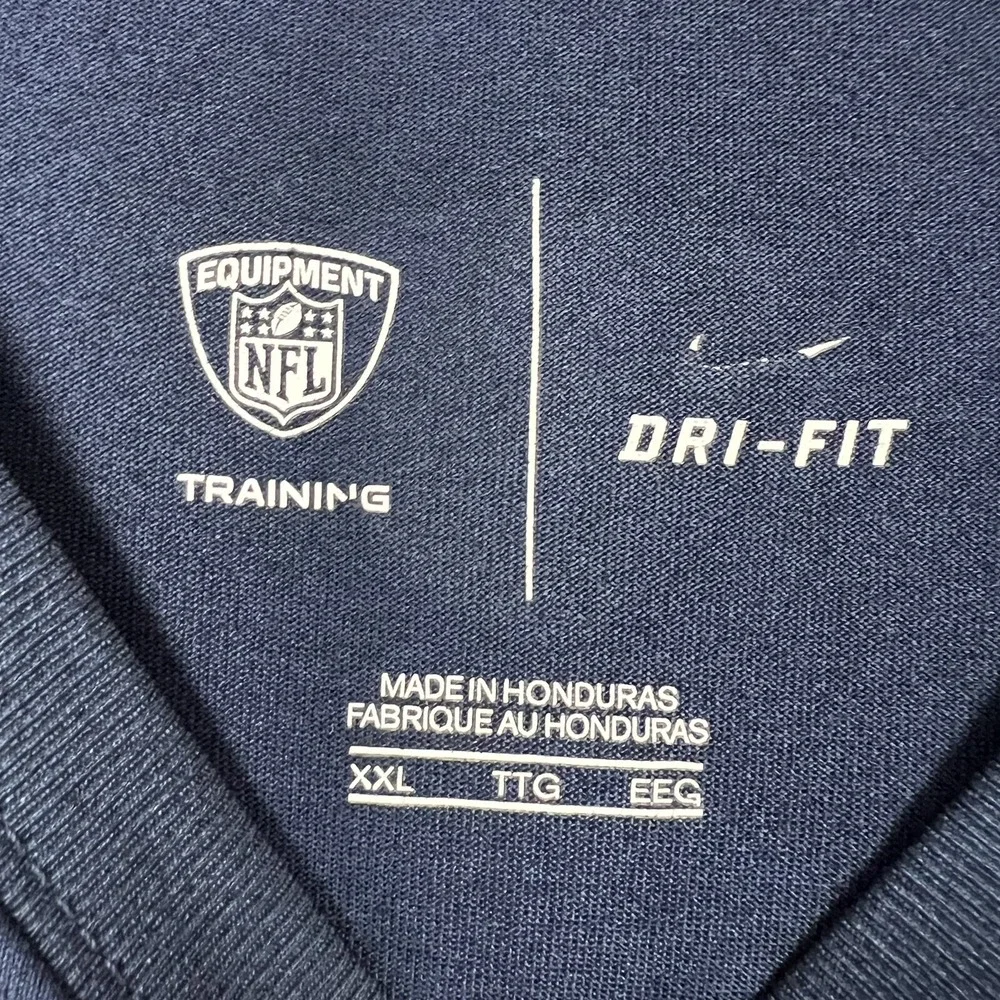 Nike Tennesee Titans Shirt Mens 2XL/XXL Blue L/S NFL Equipment Training Dri Fit